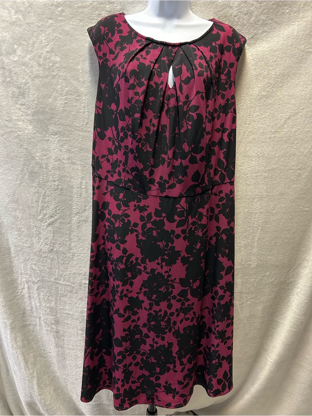 Magenta & Black Floral Pleated Midi Dress